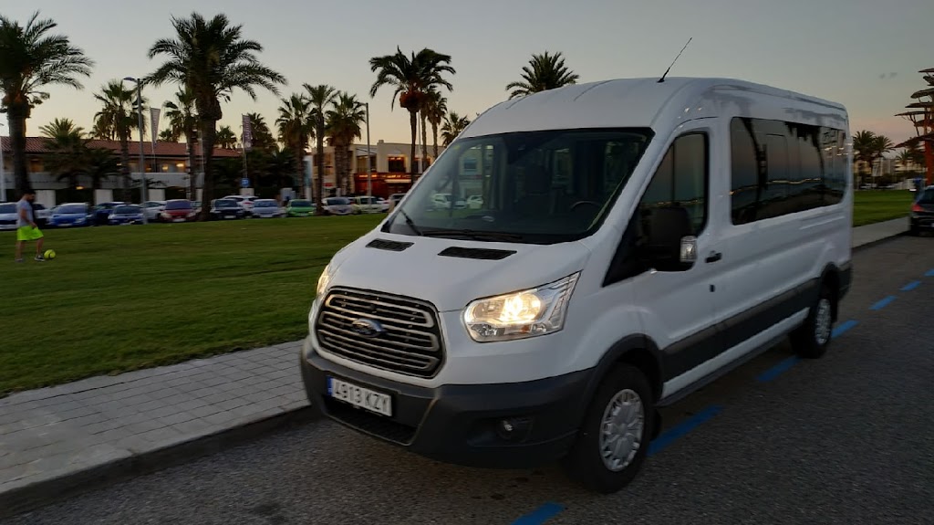 PROCAT TRAVEL 77 S.L. / BUS77