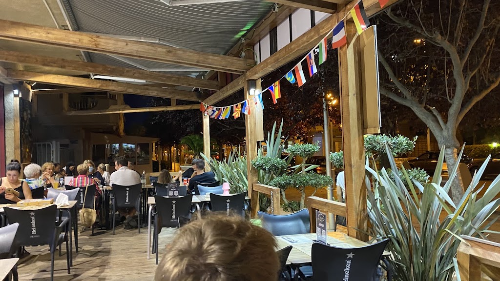 Pizzeria L'autentica Salou — Ambiente