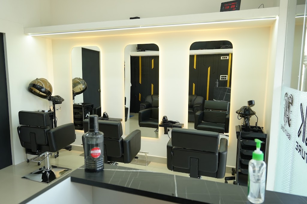 Ark Signature Unisex Hair Dressing Salon