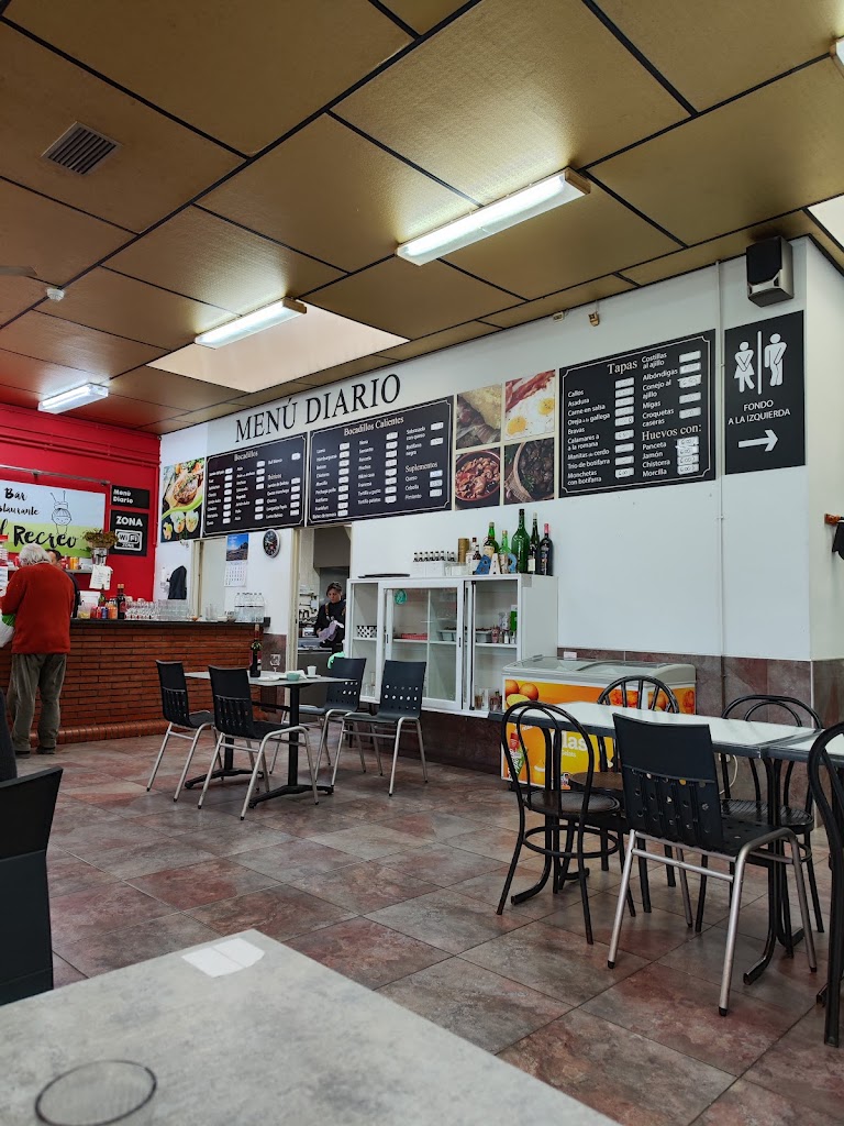 Bar el Recreo — Ambiente