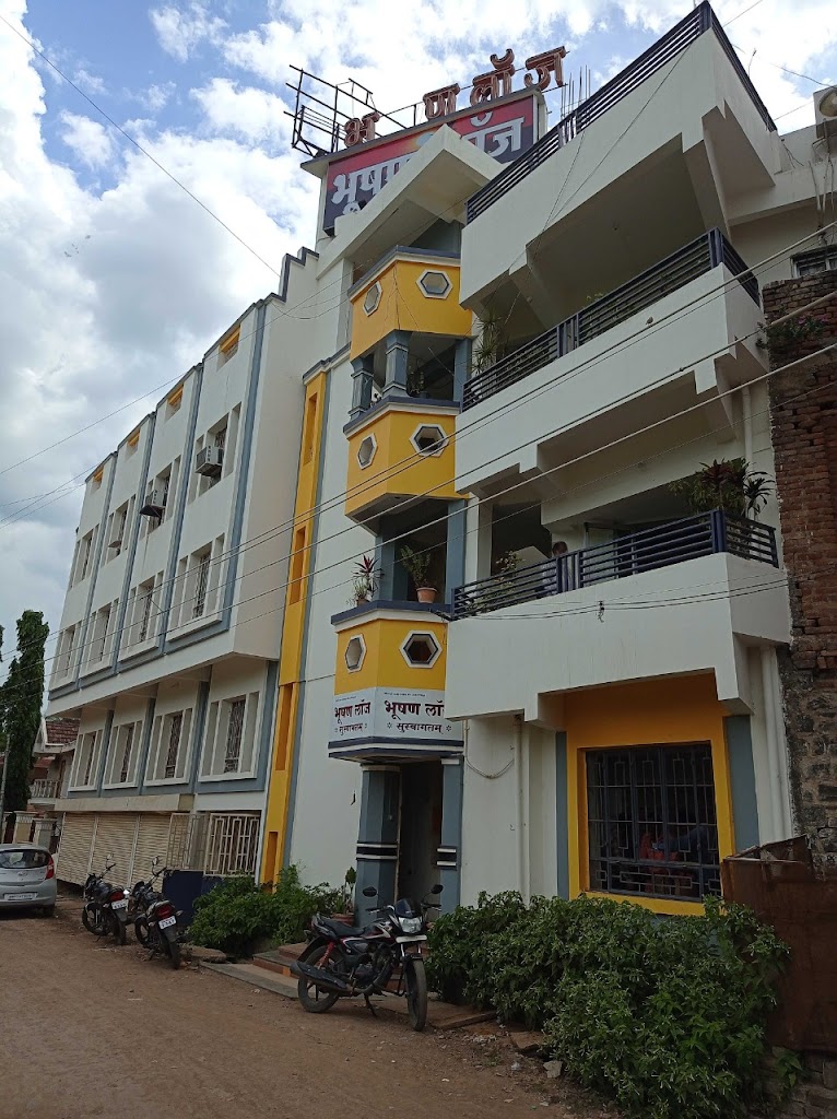 Bhushan Lodge