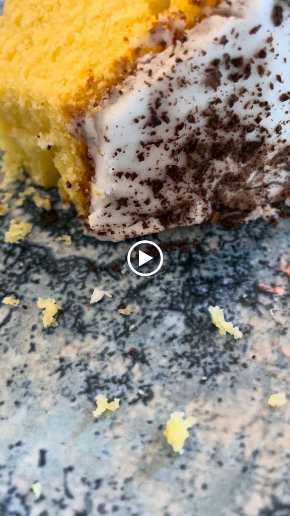 Cafe Liceo — Videos