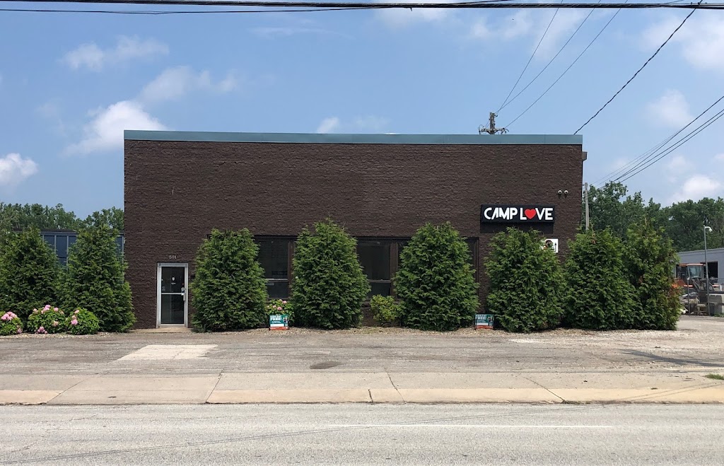  Camp Love