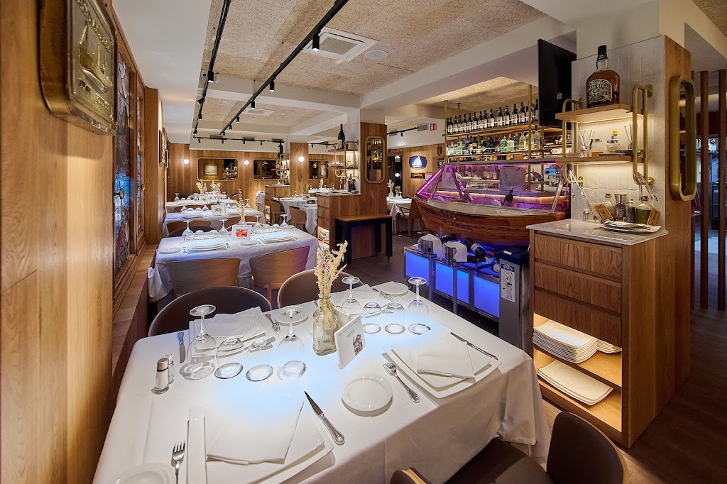 Restaurante Marisqueria Serantes — Ambiente
