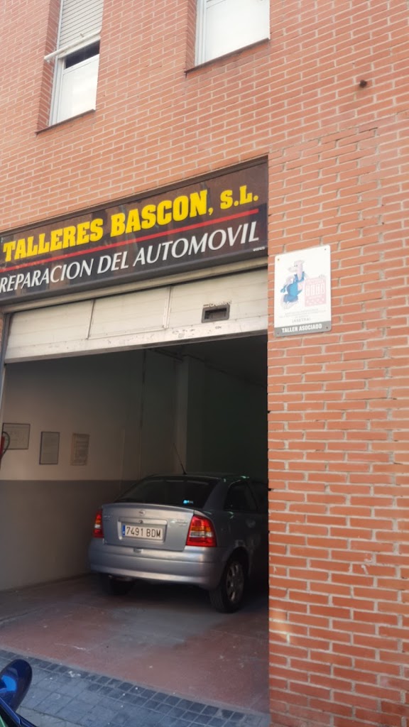 Bascon — Exterior