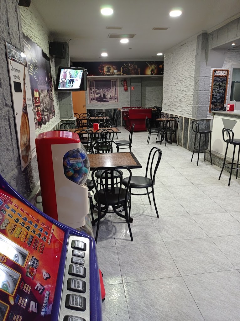 Cafe Bar Bohemia — Ambiente