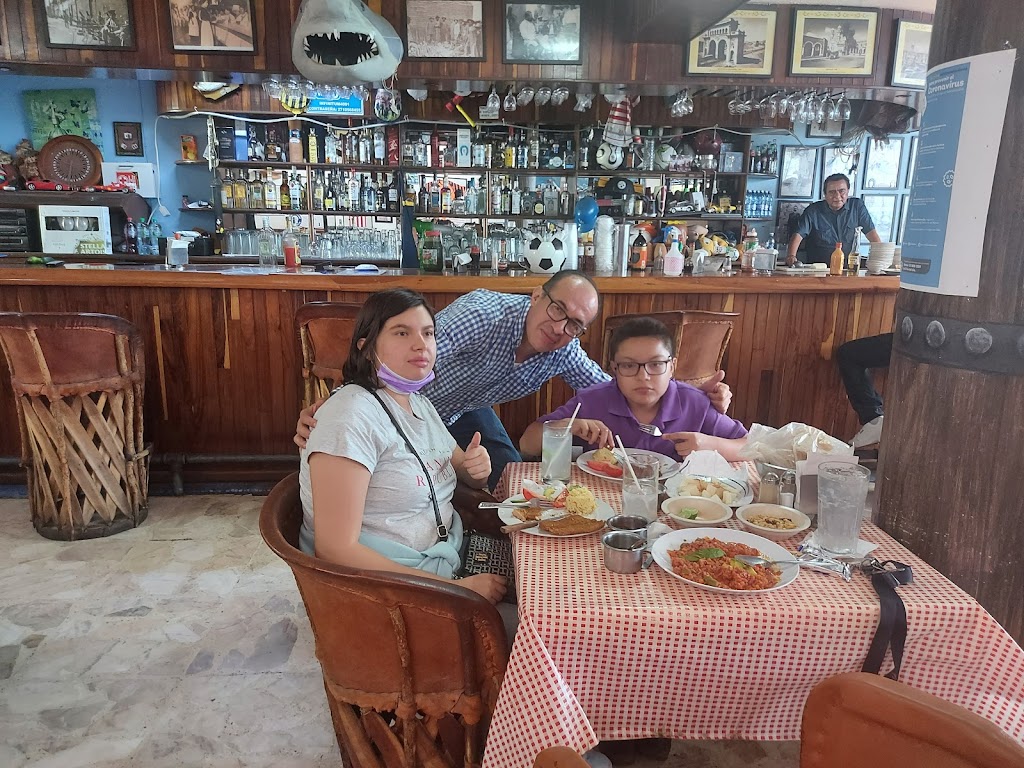 GURROLA Restaurant Bar ESTADIO