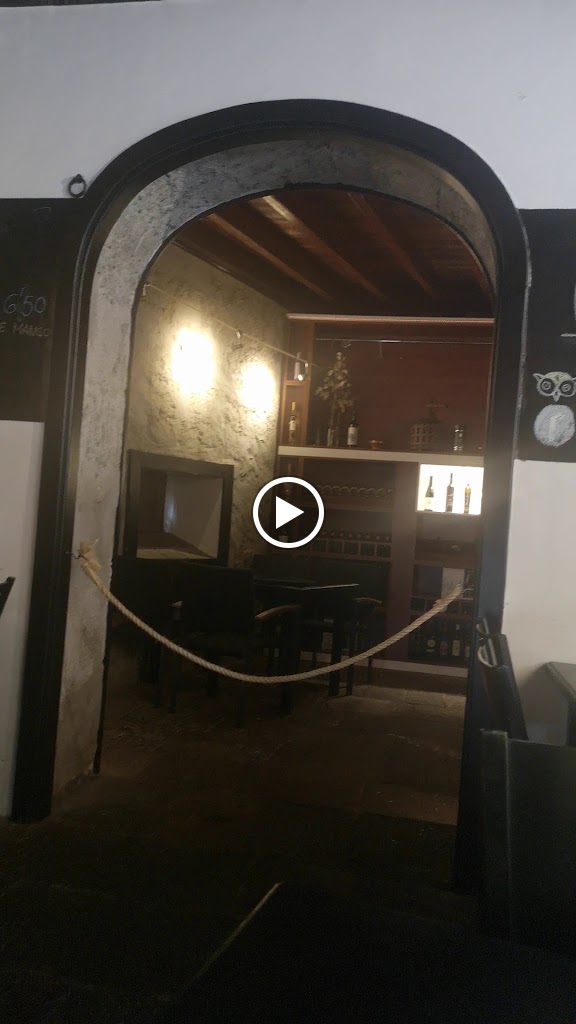 Restaurante Entre Duelas y Tapas — Videos