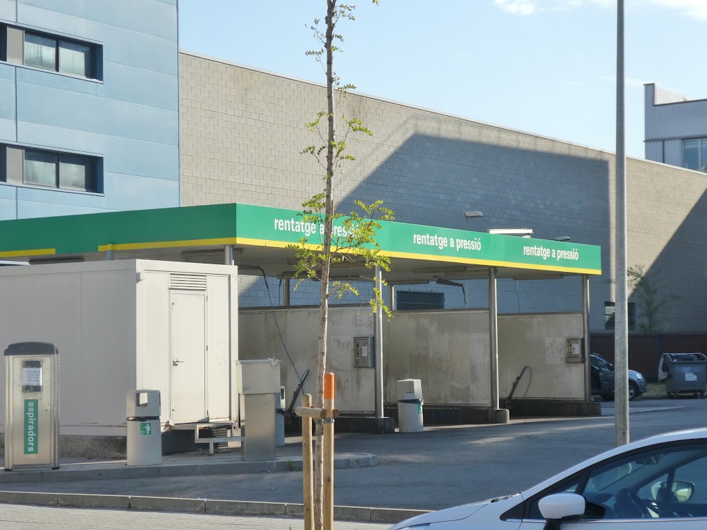 BP Estacion de Servicio La Fira — Exterior