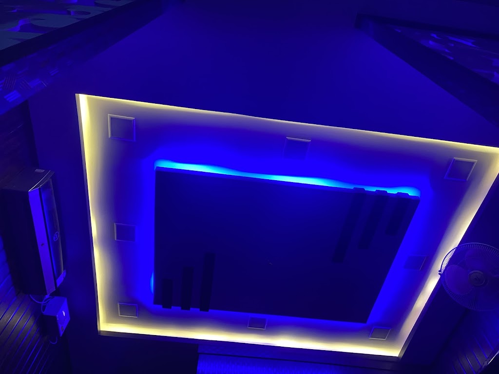 Phoenix Unisex Salon