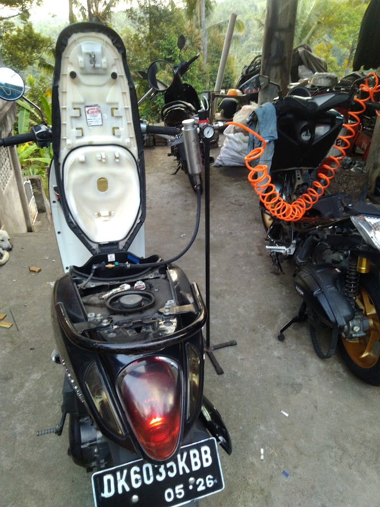 Bola Motor