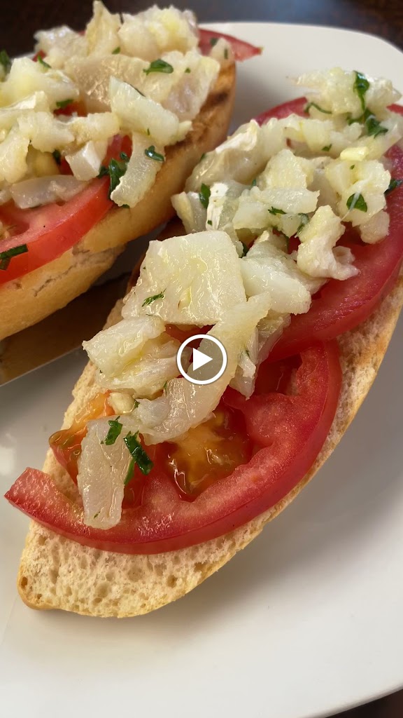 Cafeteria Cafe Divino — Comida y bebida