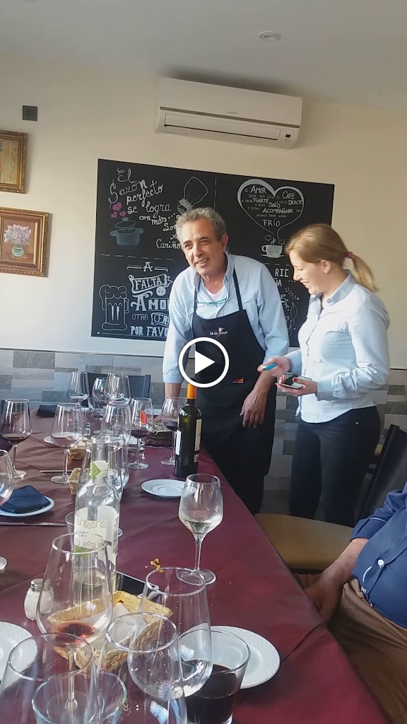 Taberna La Esquina — Videos