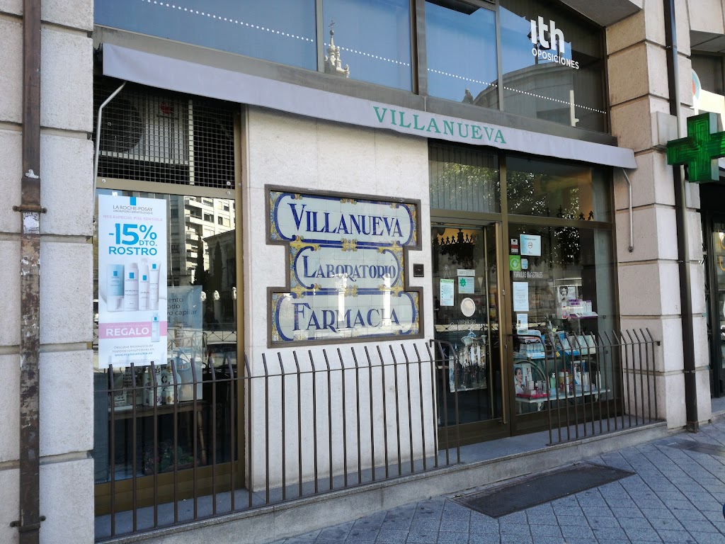 Farmacia Villanueva (Lda. Julia Villanueva Solares)