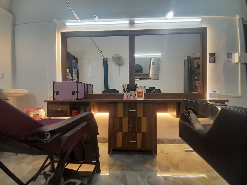Vaishnavi Beauty Parlour And Training Center