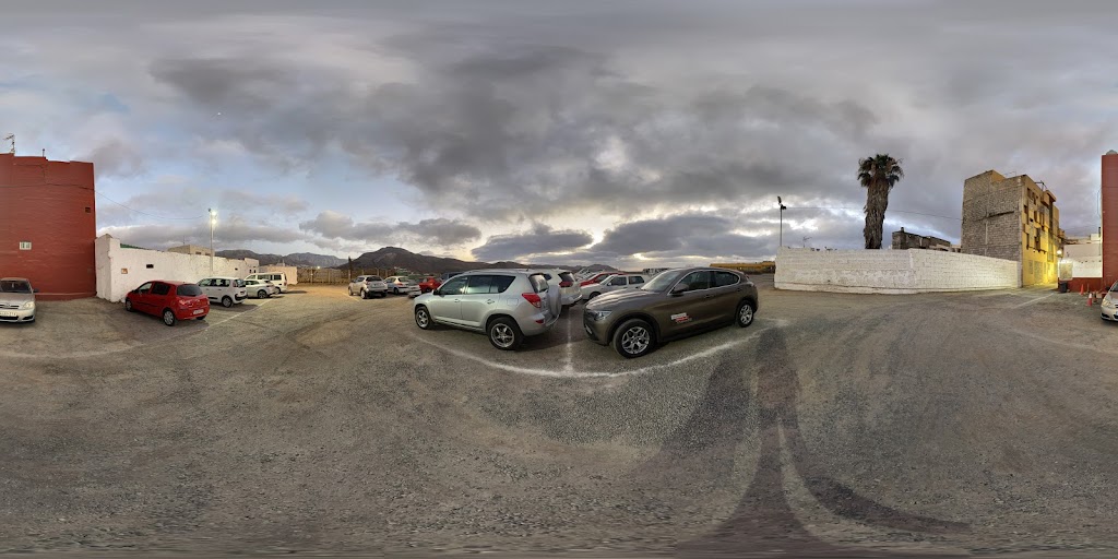 Aparcamiento La Quinta — Street View y 360deg