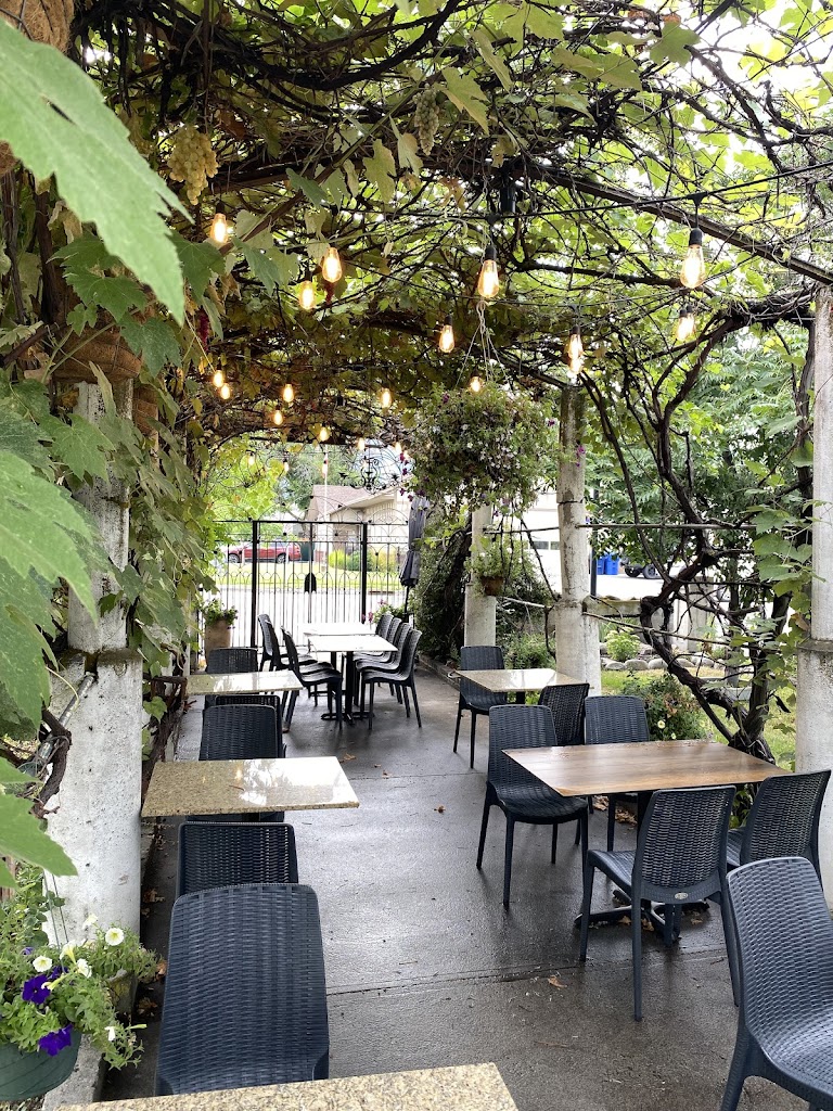 Restaurant in Summerland