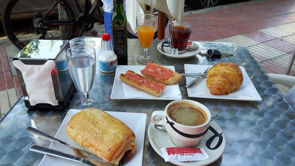 Despatx de Pa i Cafe Rebeca — Cafe