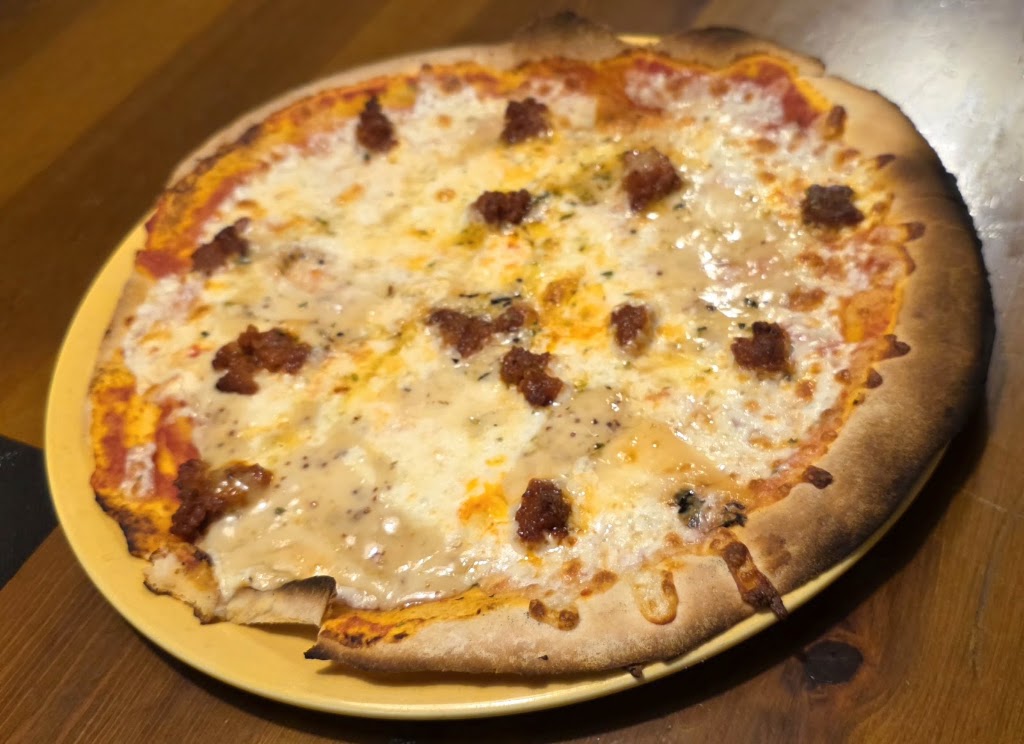 Pizzeria La Lluna — Pizza