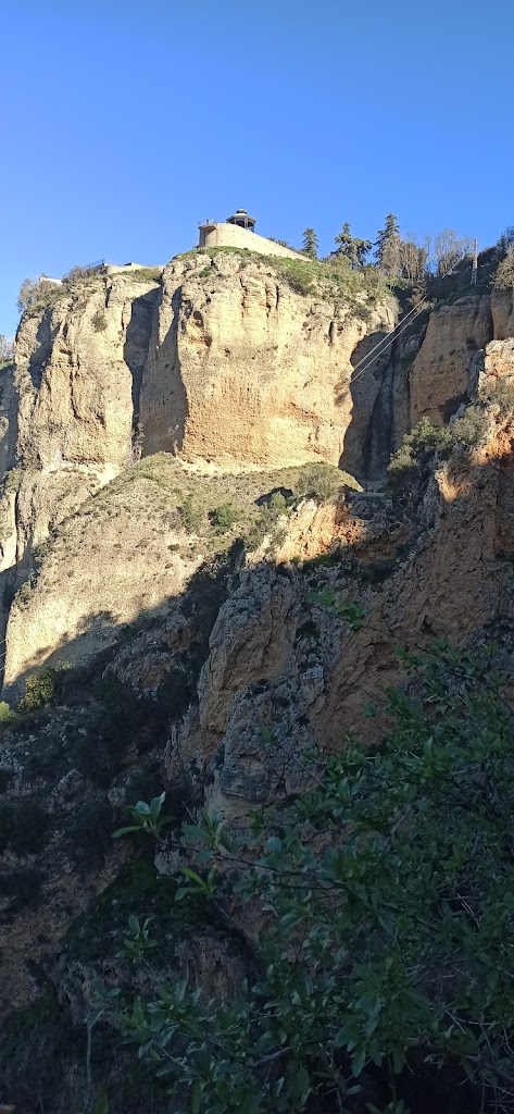 Puerta de los molinos, Ronda, Spain — Montana