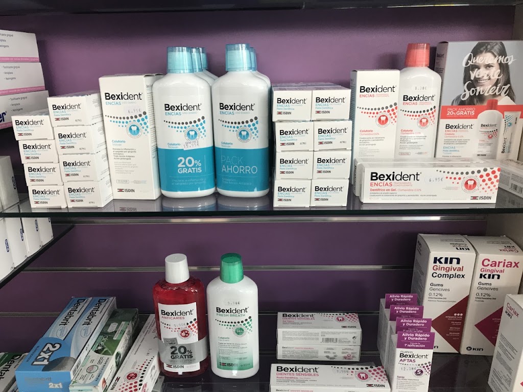 FARMACIA NERJA CHAPARIL.Rafael Castillon Corcelles. — Del propietario