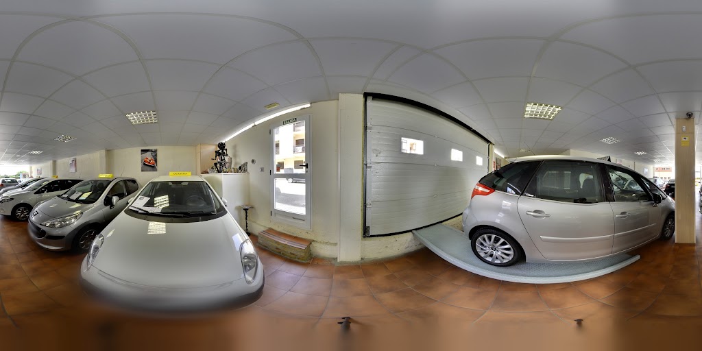 Automoviles JMS — Interior