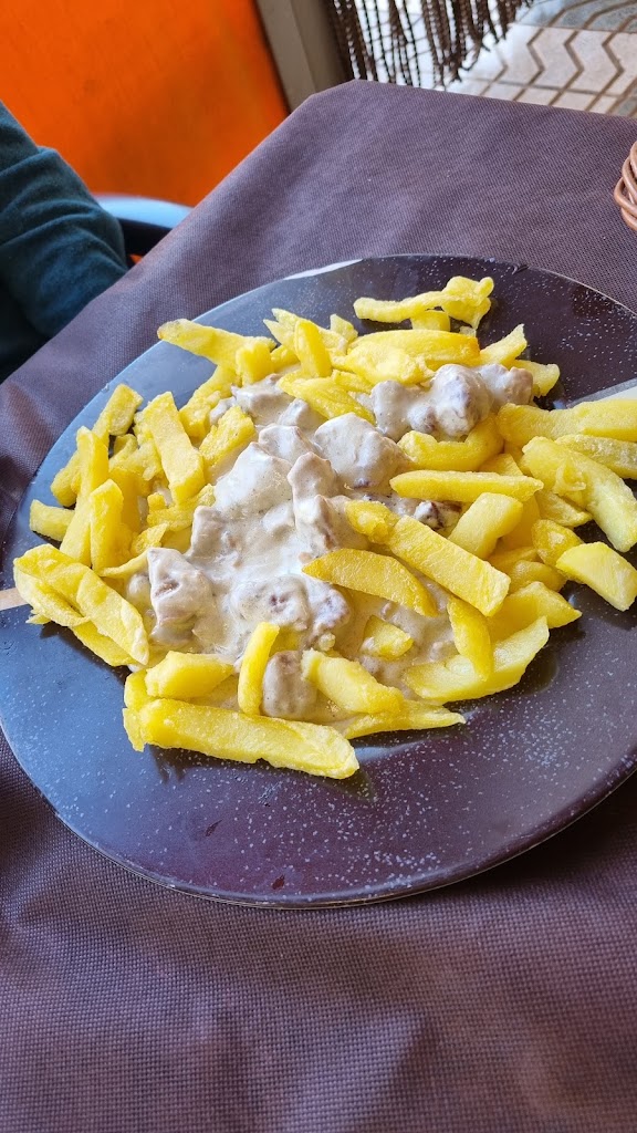 Cerveceria Homer — Comida y bebida