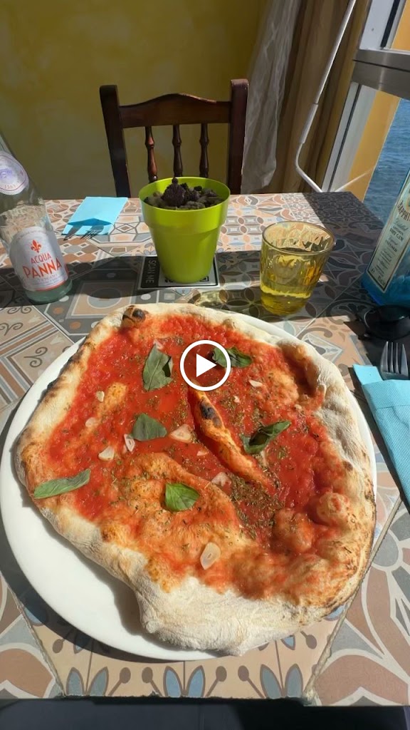 Restaurante That's Amore E Tarantella - Los Abrigos — Videos