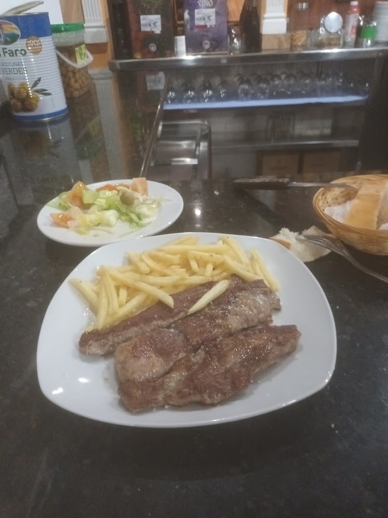 Cafe bar Los Arcos de Tamara — Comida y bebida