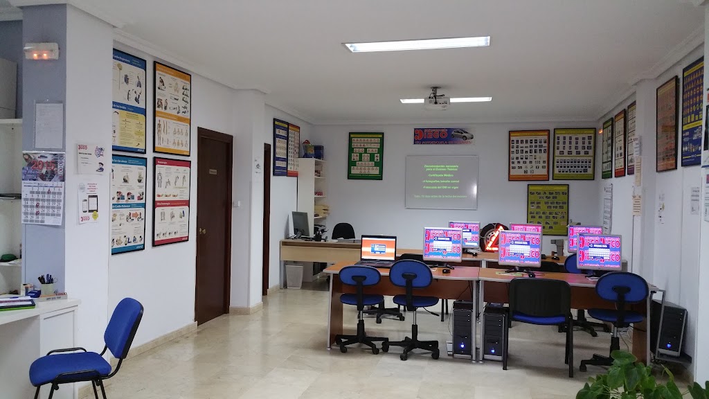 Autoescuela Diego en Tomares, Sevilla y Aljarafe. — Del propietario