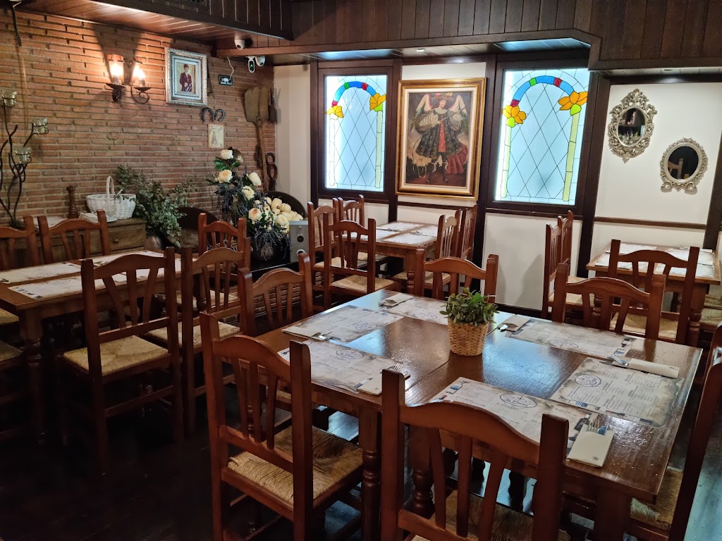 Cafeteria Casa de Comidas La Pavia Pinta — Ambiente