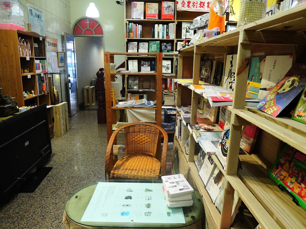 麥仔簝獨立書店 的照片