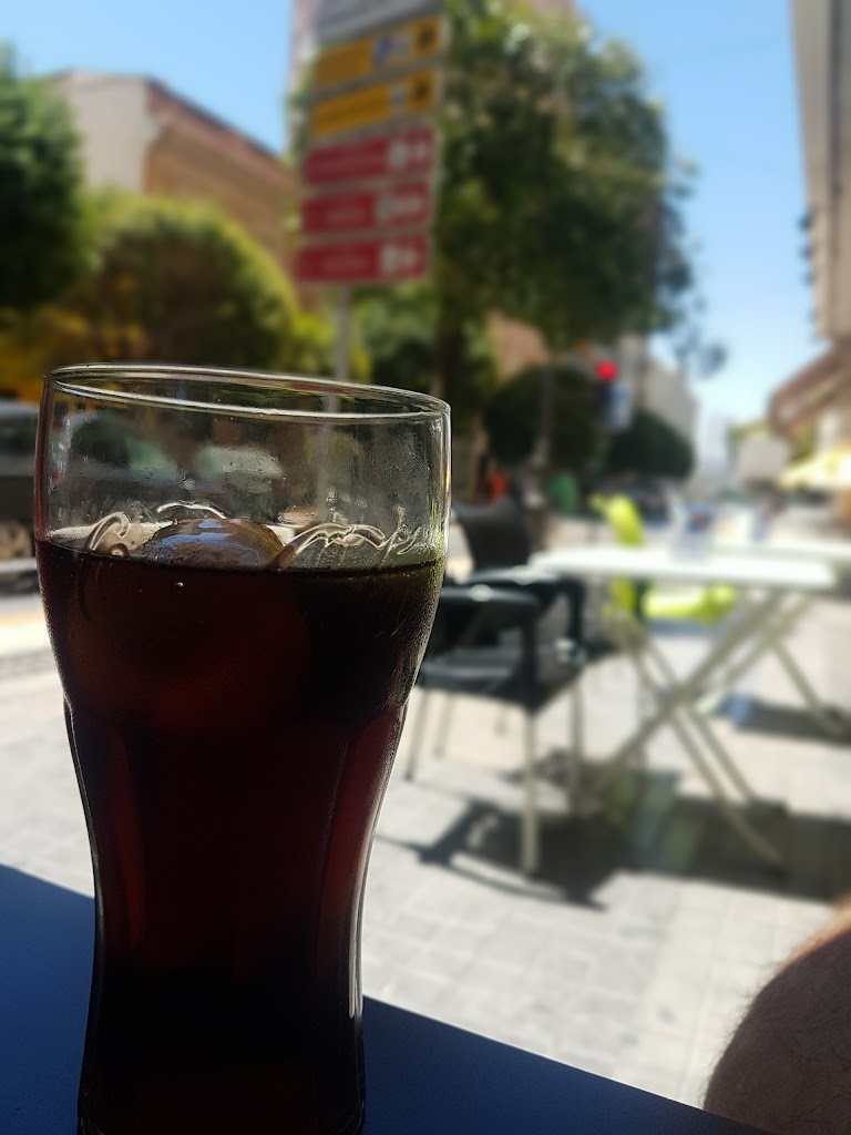 Cafeteria Xaloc — Comida y bebida