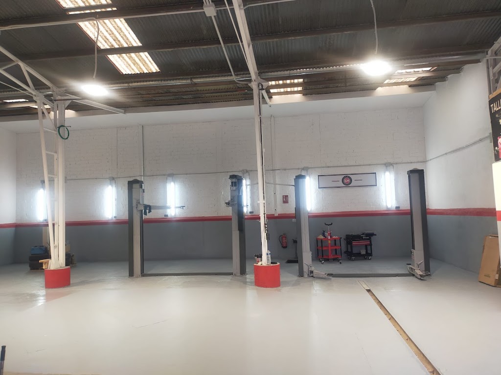 Eufran Motors C.B. — Interior