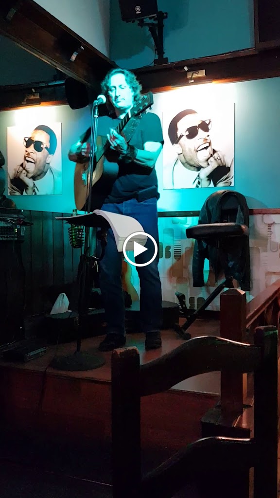Motown Bar Cerveceria — Videos