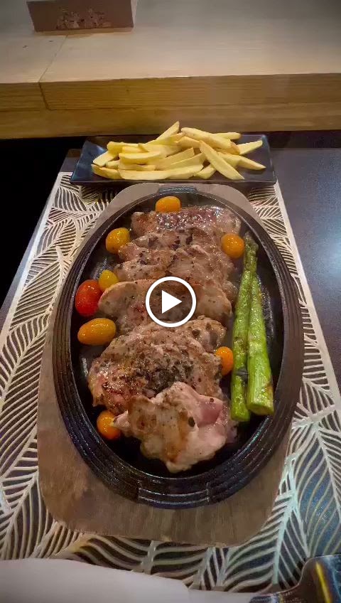 Cerveceria Restaurante LO NUESTRO — Videos