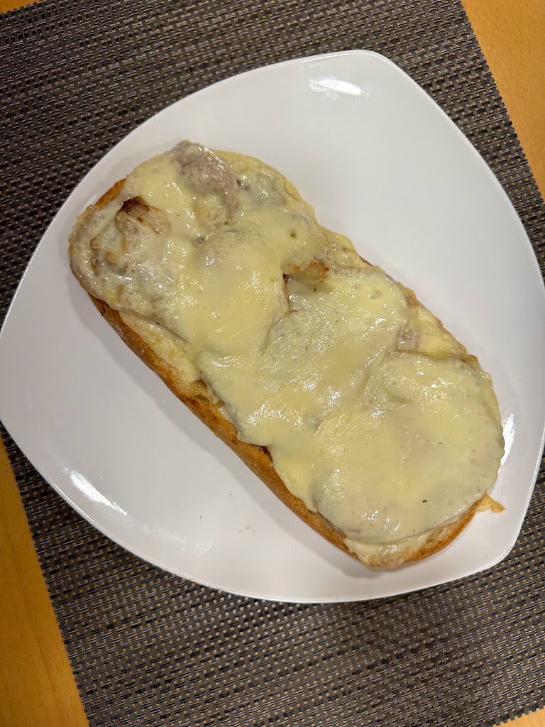 Ikebo Gastrobar — Comida y bebida