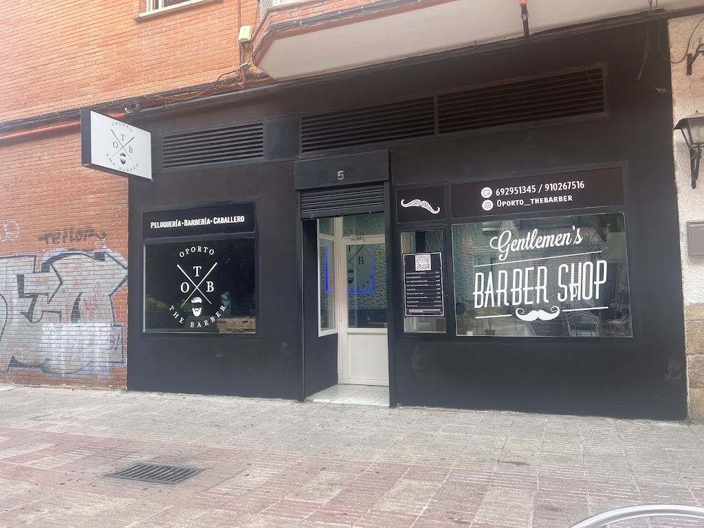 Oporto Hair Studio peluqueria Barberia — Exterior