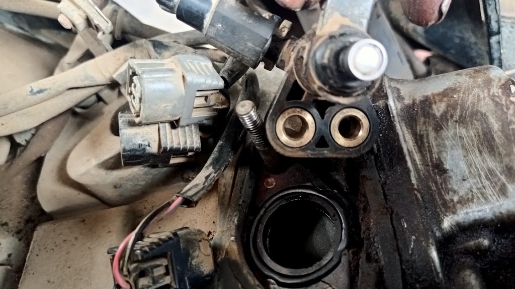 Laris bengkel motor