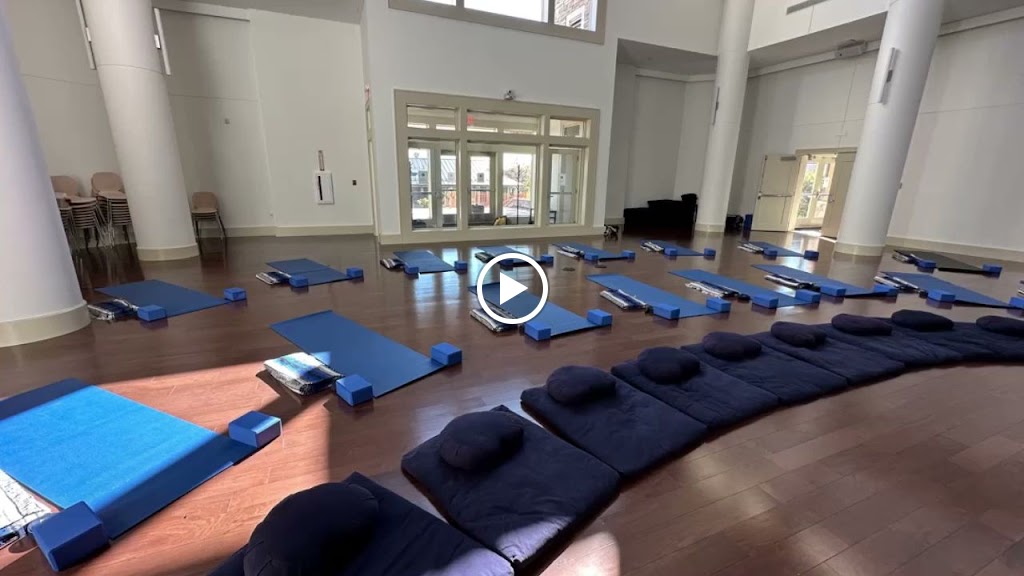  NY Loves Yoga