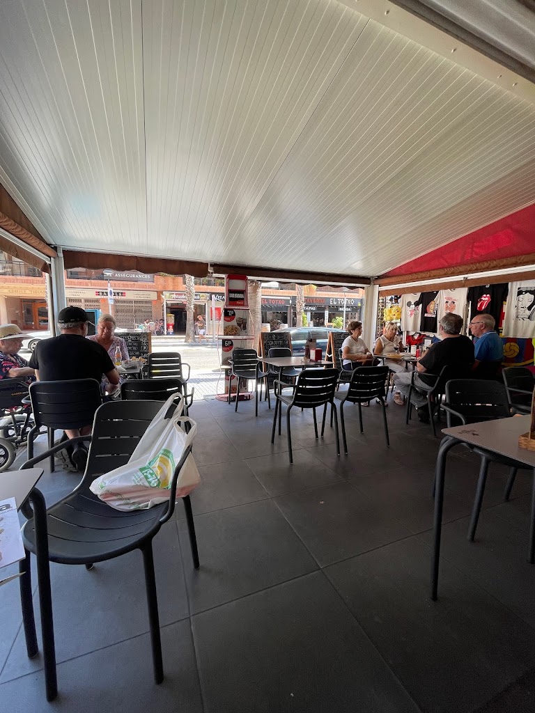 Bar parada salou — Ambiente