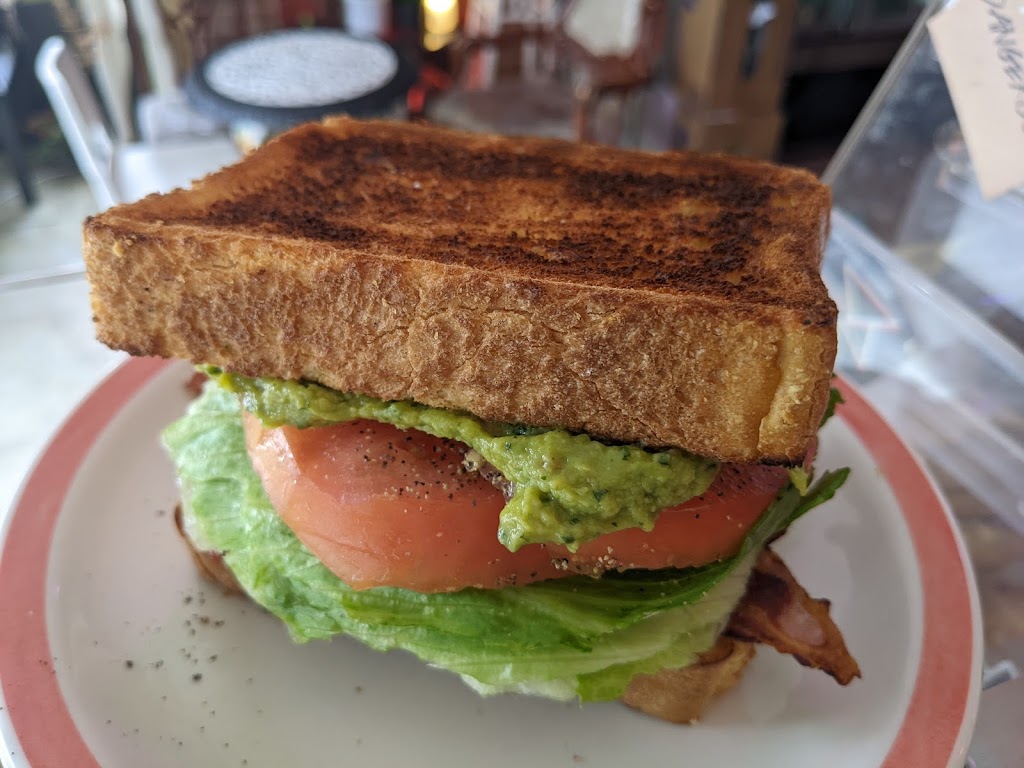 BLT