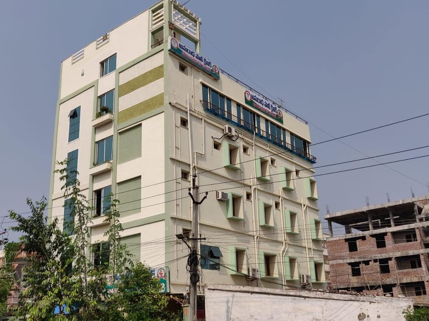 Dr. Anuradha Poly Clinic Cardiac Diabetes Care Center