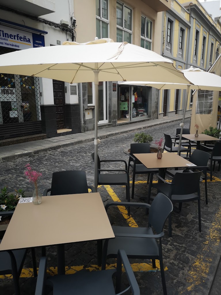 Cafeteria restaurante San Agustin 80 — Ambiente