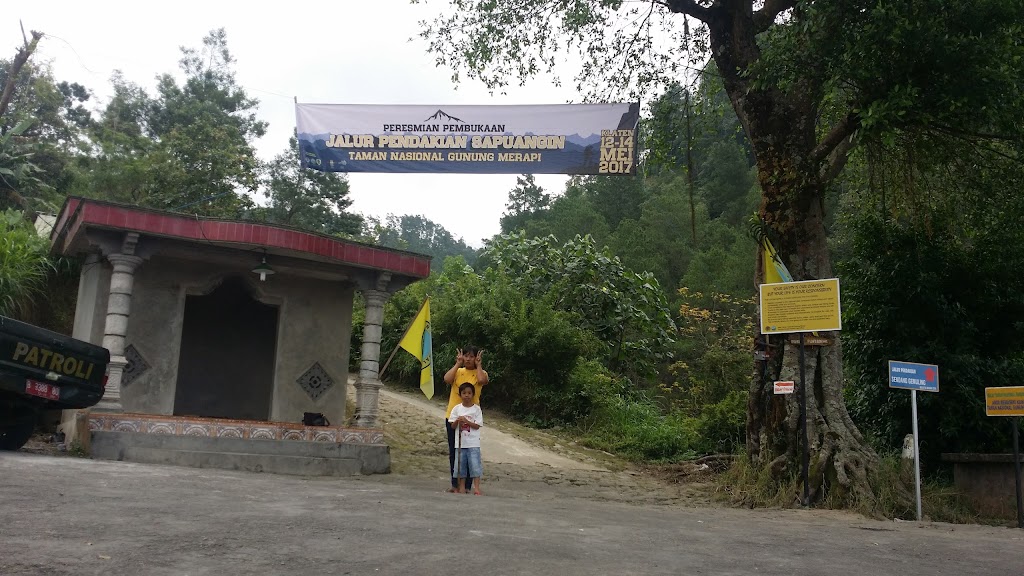 Basecamp Sapuangin Merapi