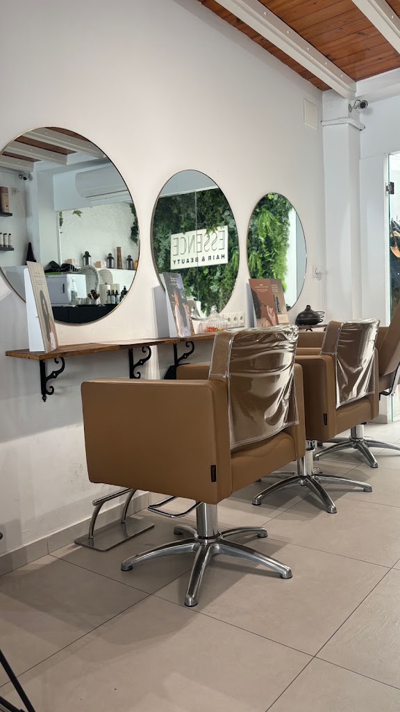 Essence Hair & Beauty — Del propietario