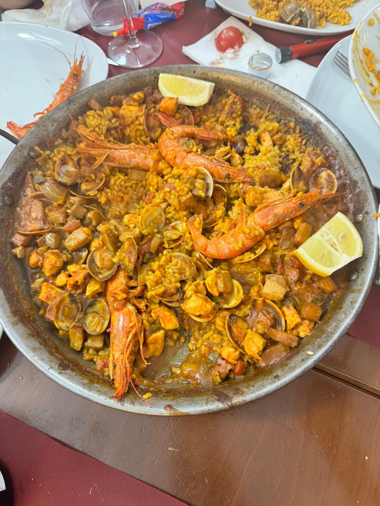 Restaurante La Garlanda — Paella