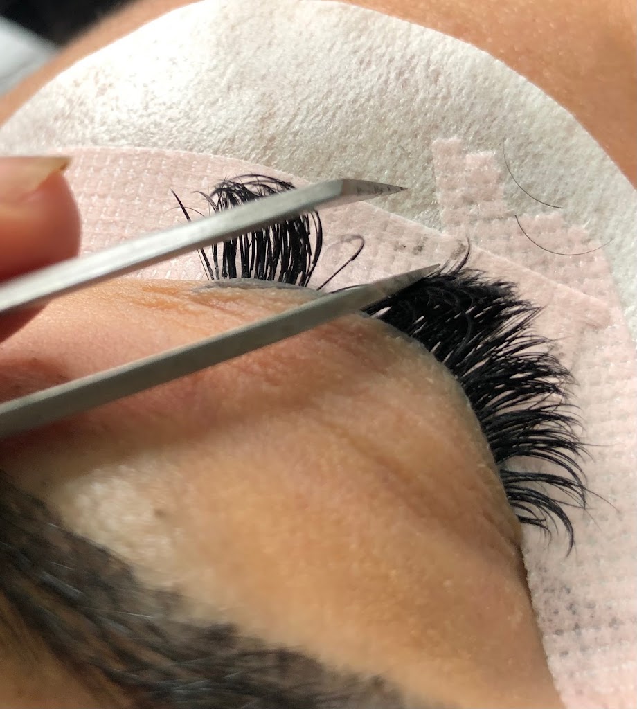Daida Velazquez - Beauty Studio HAIR | LASHES — Del propietario