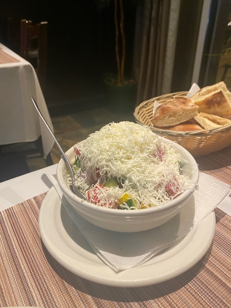 Shopska salad