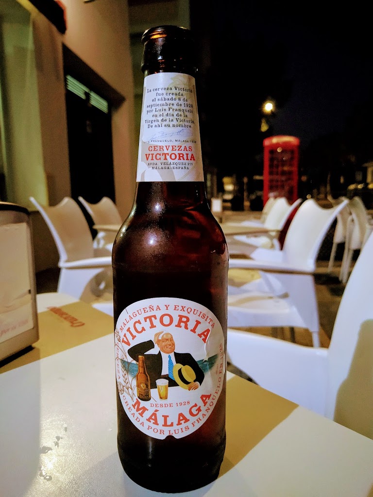 El Azafran Cafe & Bar